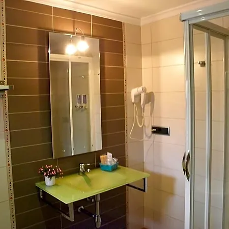 Arco Hotel 2*