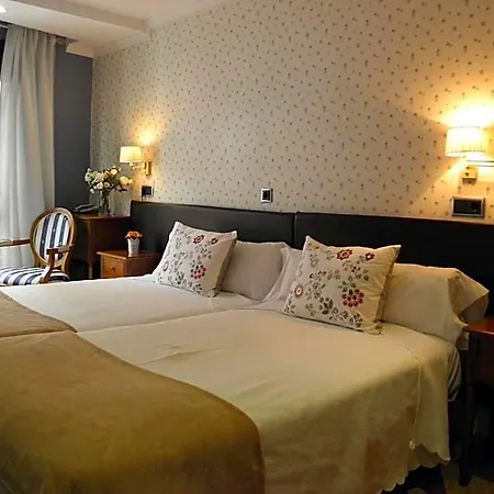 Hotel Arco Navia